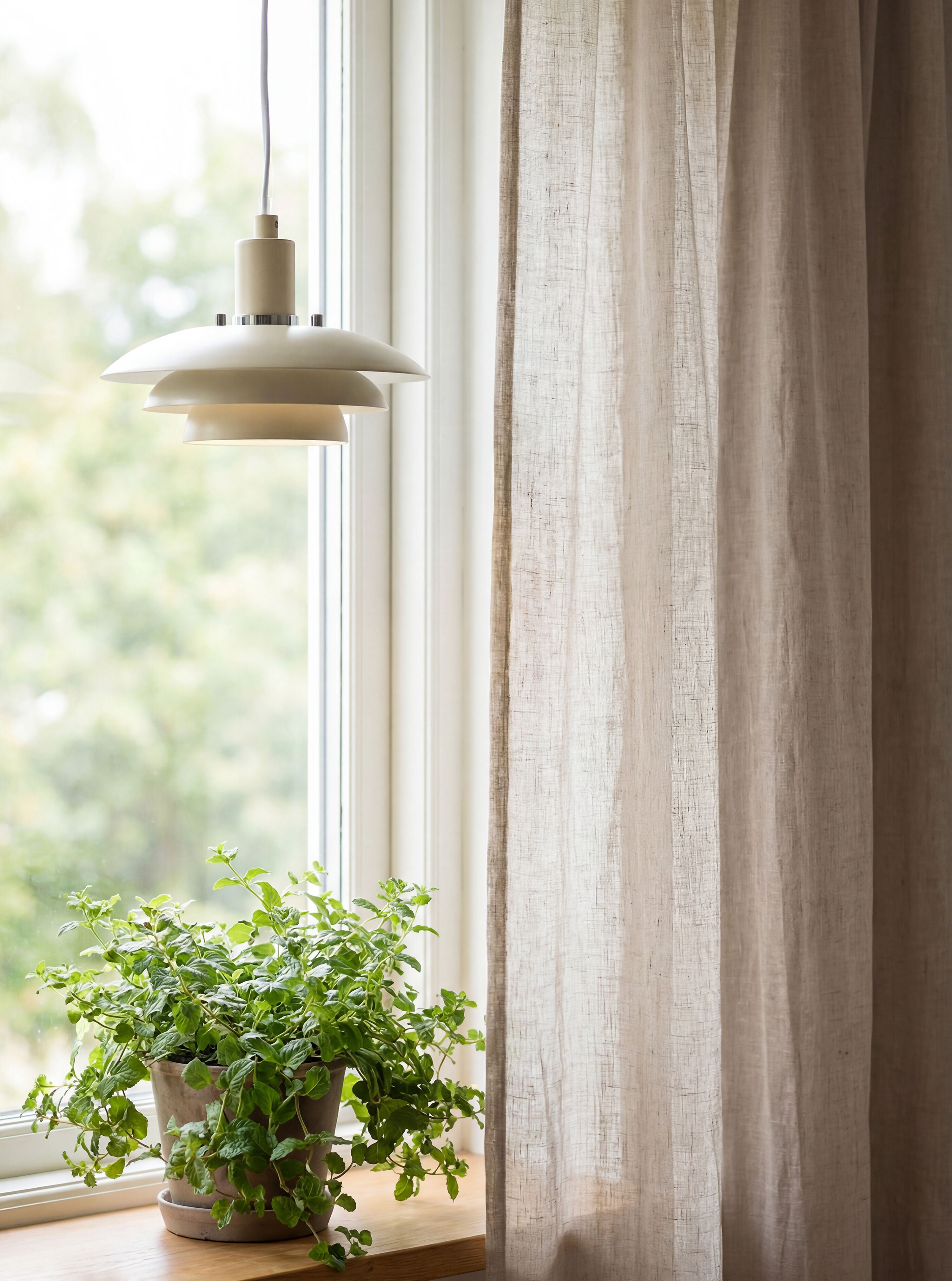 Aneta Home EPSILON fönsterlampa