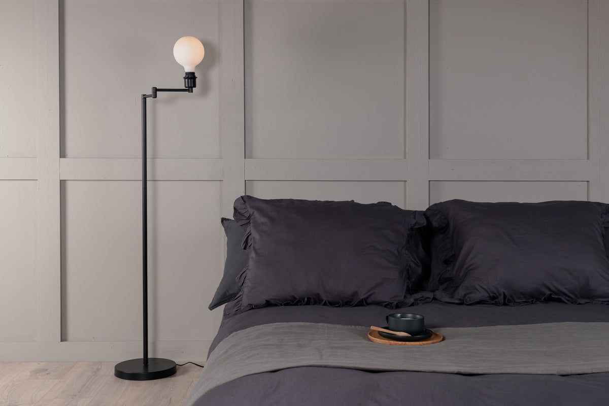 Venture Design Virro Golvlampor Svart