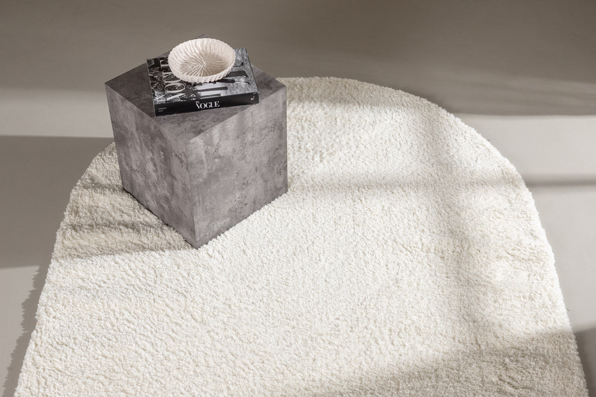 Venture Design Walter Ovala Mattor 340 x 240 Vit
