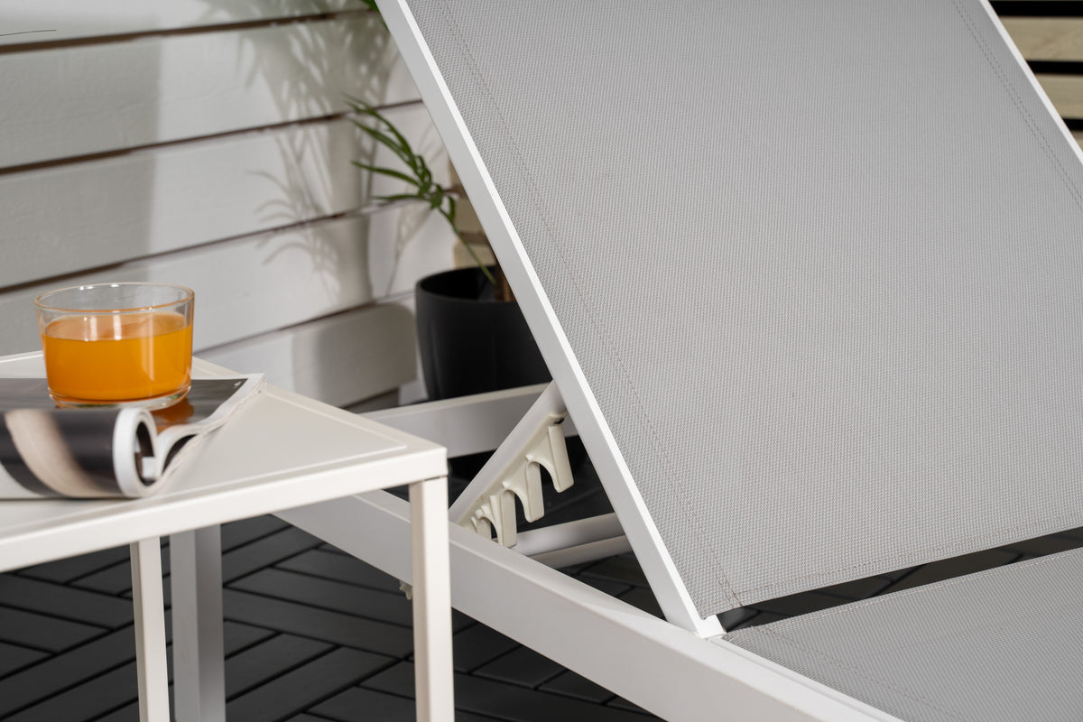Venture Design Copacabana Solstolar