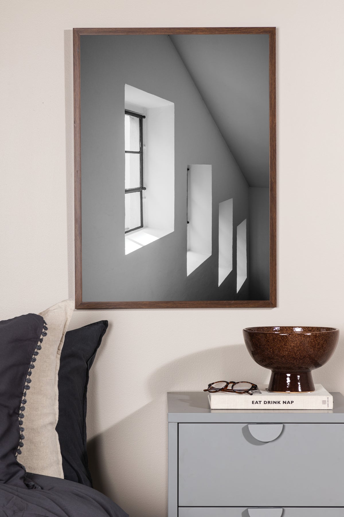 Venture Design Window Posters Grå
