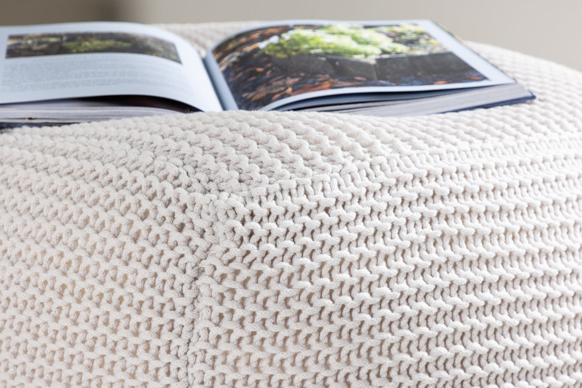 Venture Design Luca Puff 60 x 40 x 60 Grädde