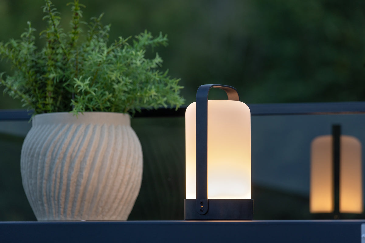 Venture Design Fern Bordslampor