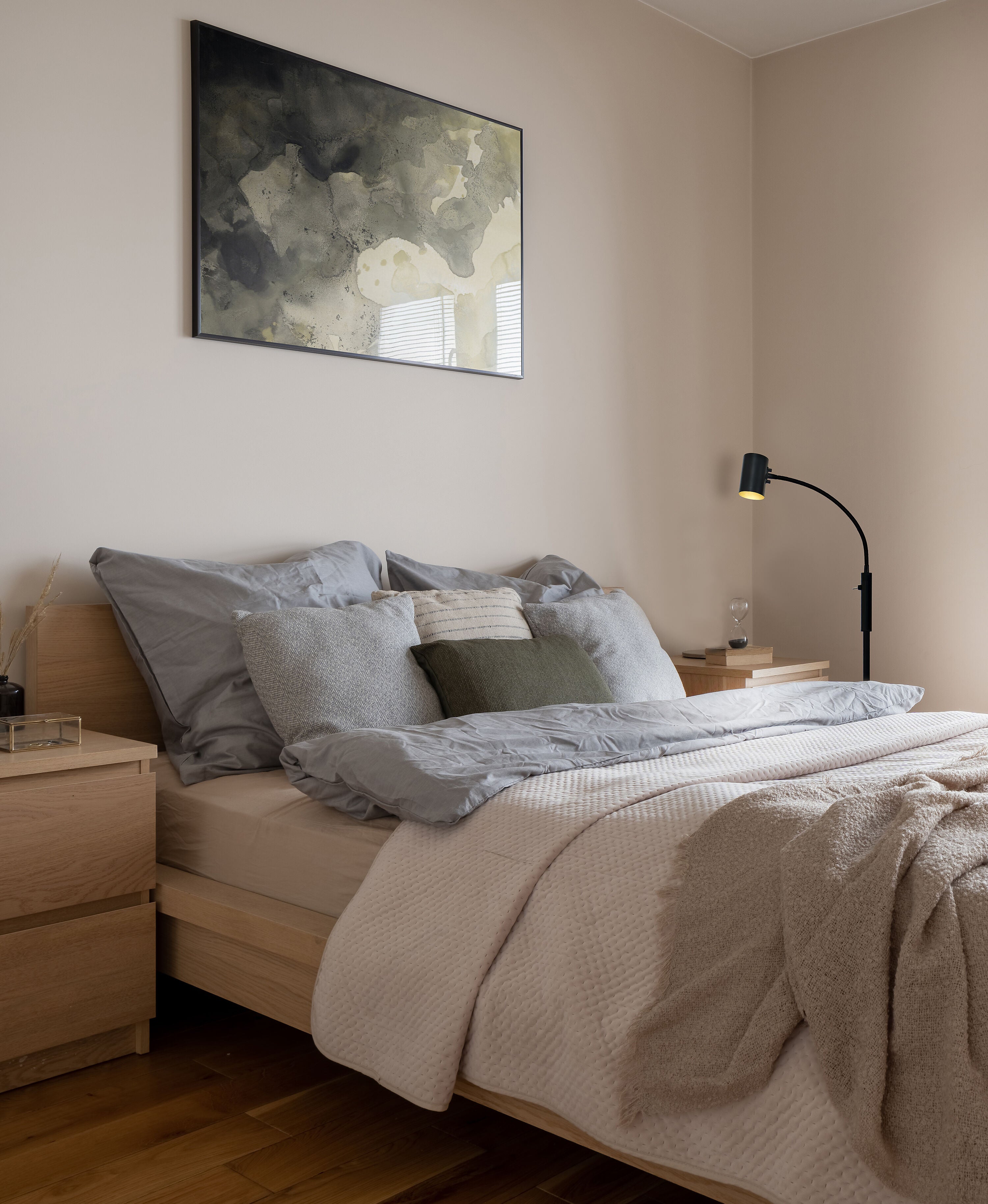 Aneta Home HUGIN golvlampa
