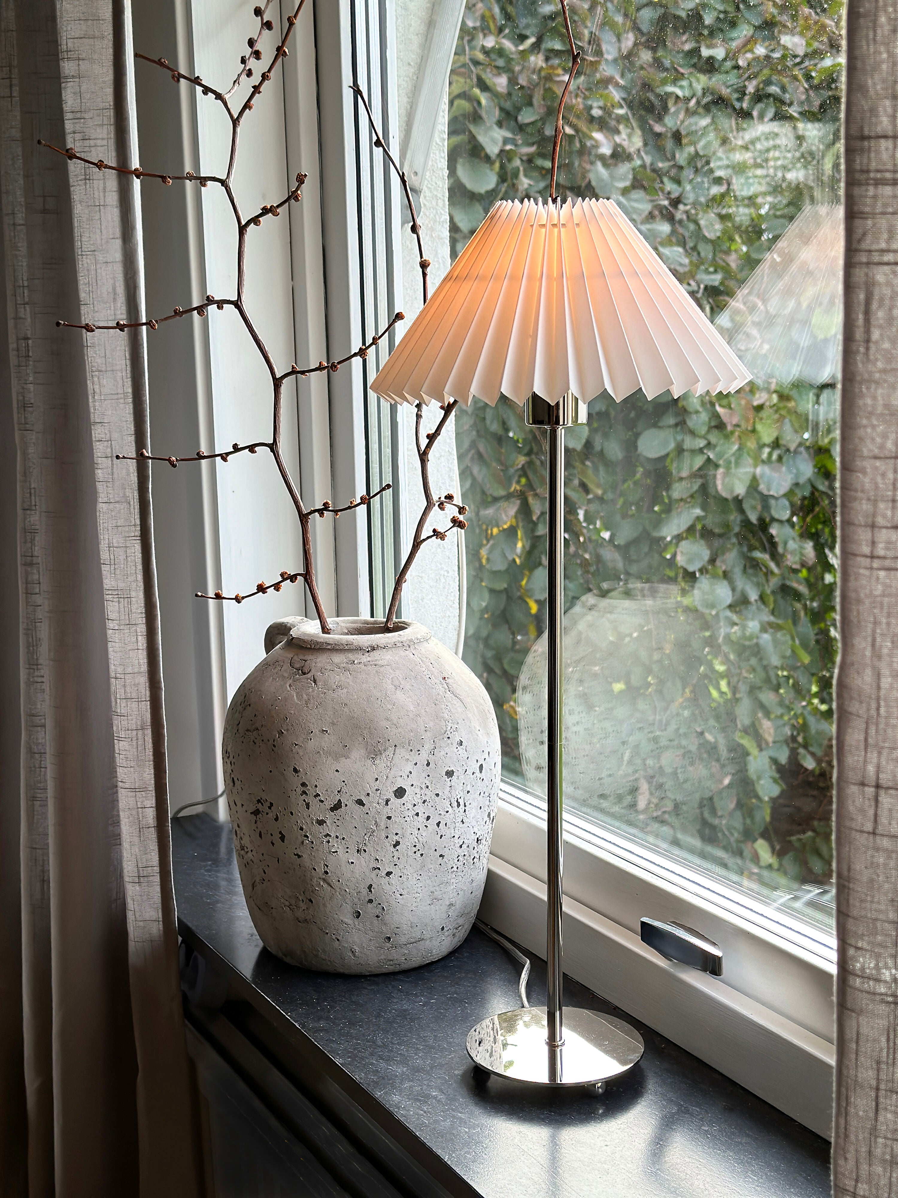 Aneta Home ESTER bordslampa hög