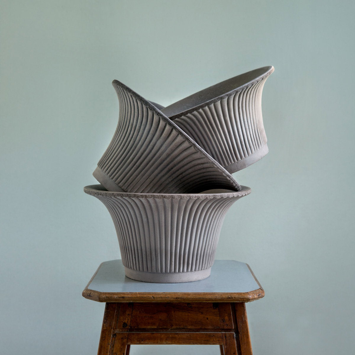 Daisy Pot RAW Grey