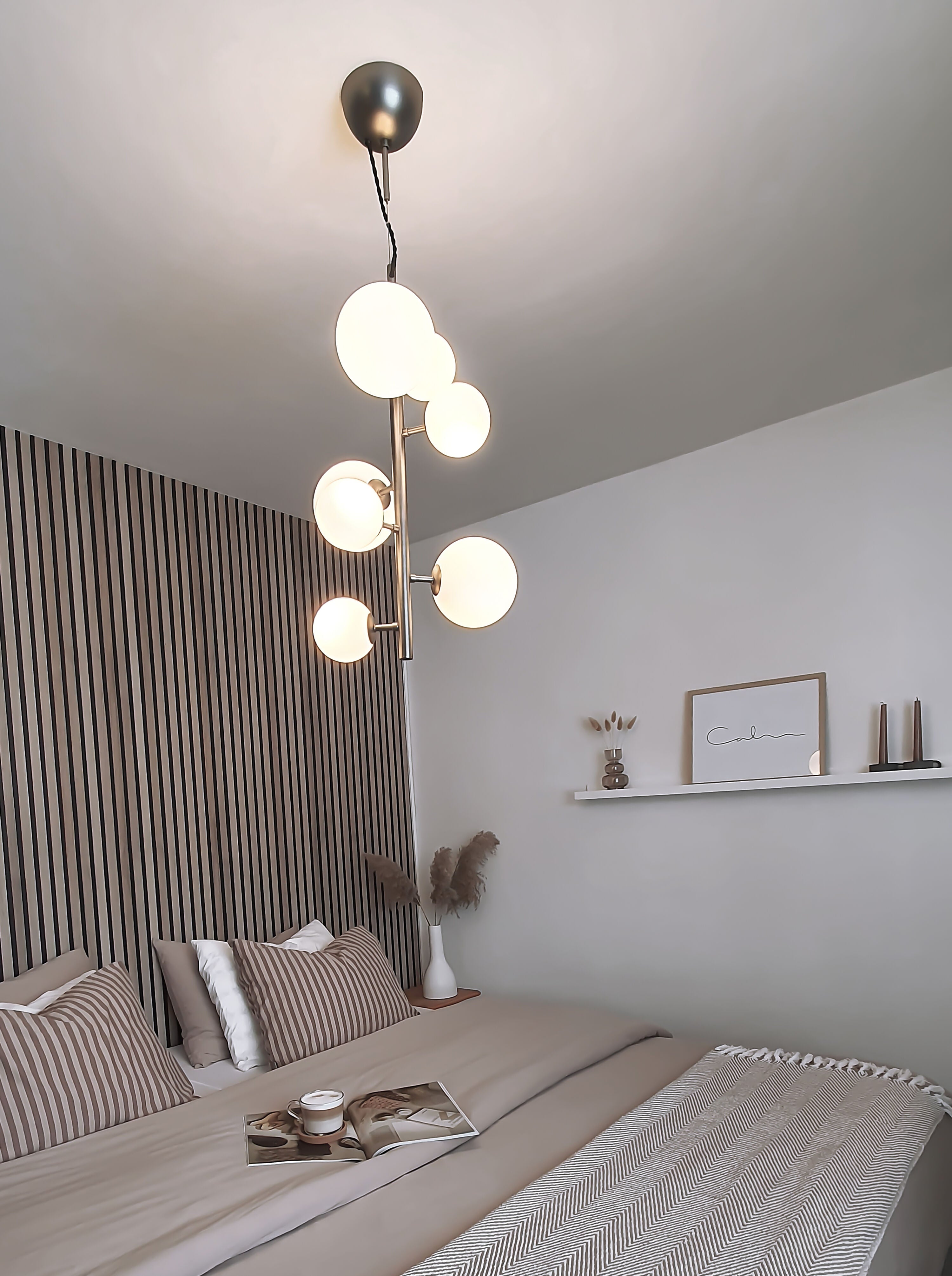 Aneta Home MOLEKYL taklampa lodrät