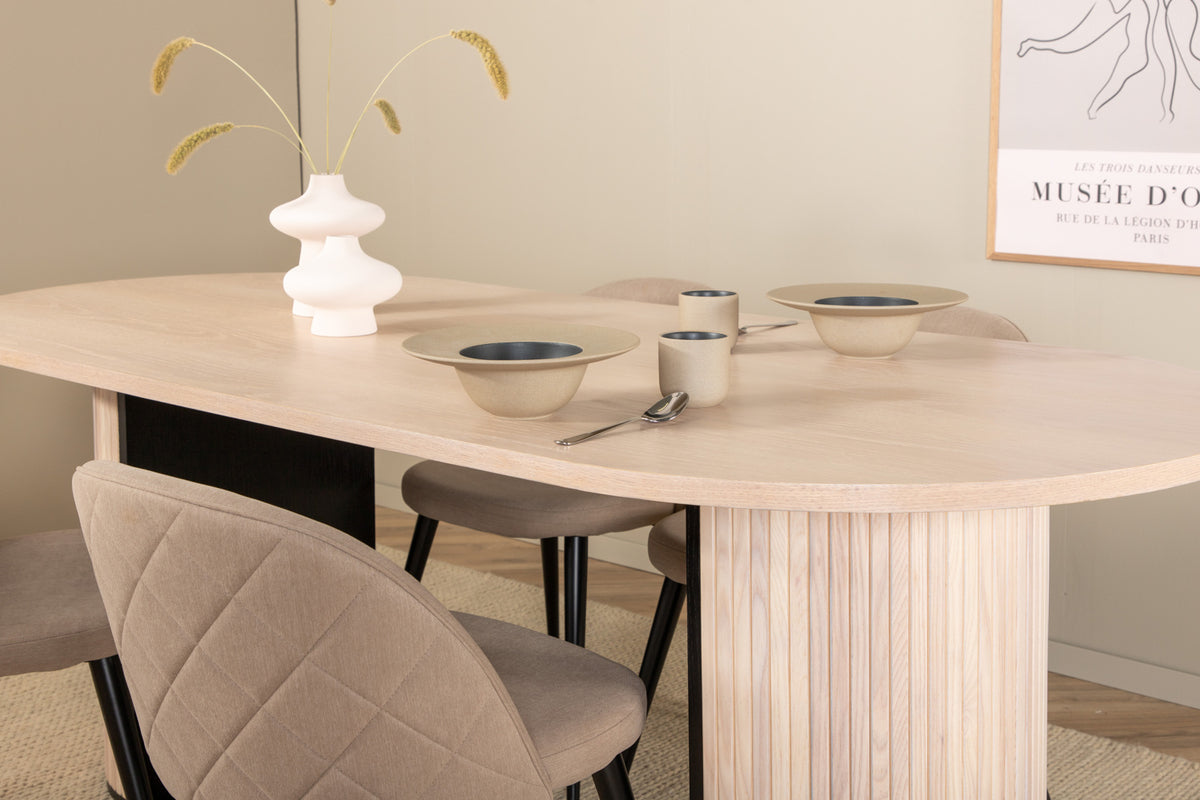 Venture Design Bianca & Velvet Ovala Matbord 200 x 90 Vitputsad + Matstolar 2-pack Beige