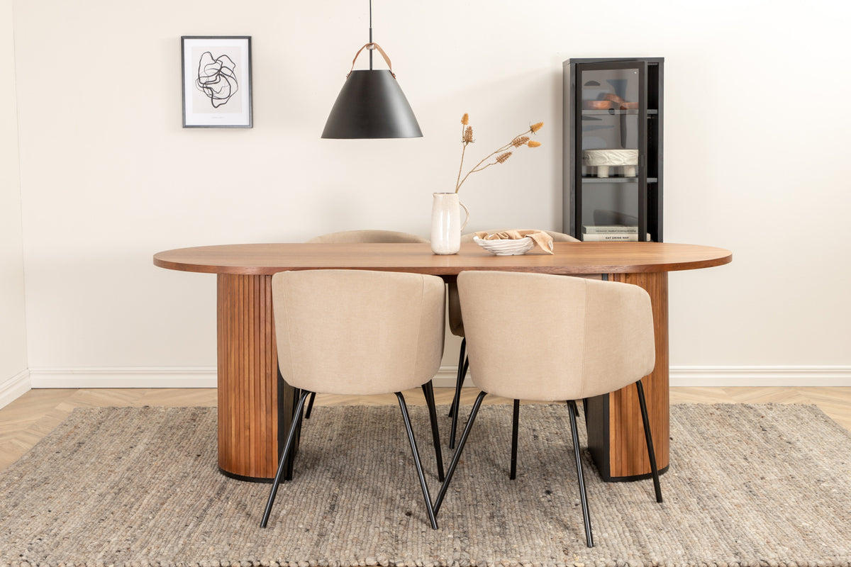 Venture Design Berit & Bianca Matstolar Beige + Ovala Matbord 200 x 90 Valnöt