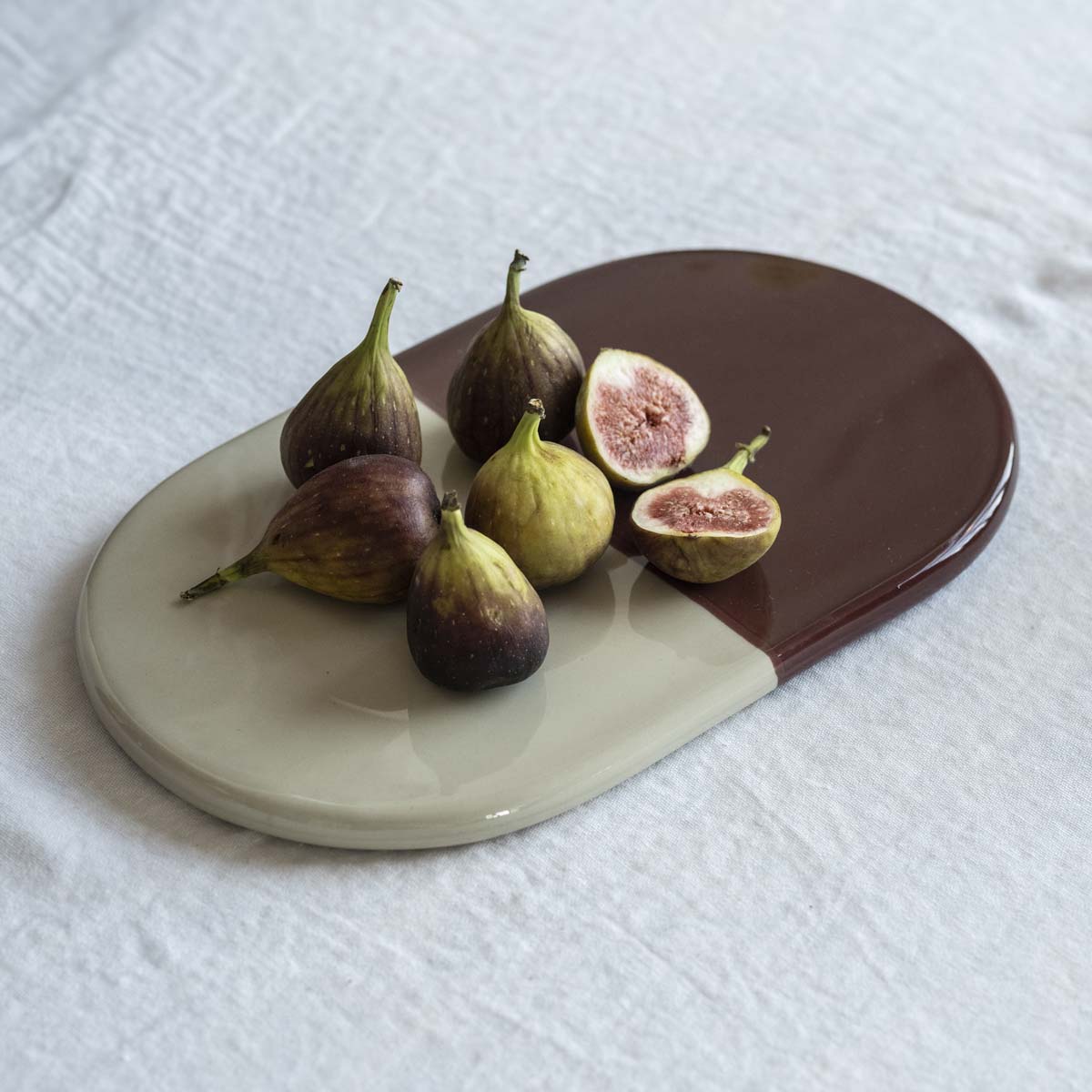 Nuna Botanical Board Capsule Deep Burgundy Sandstone