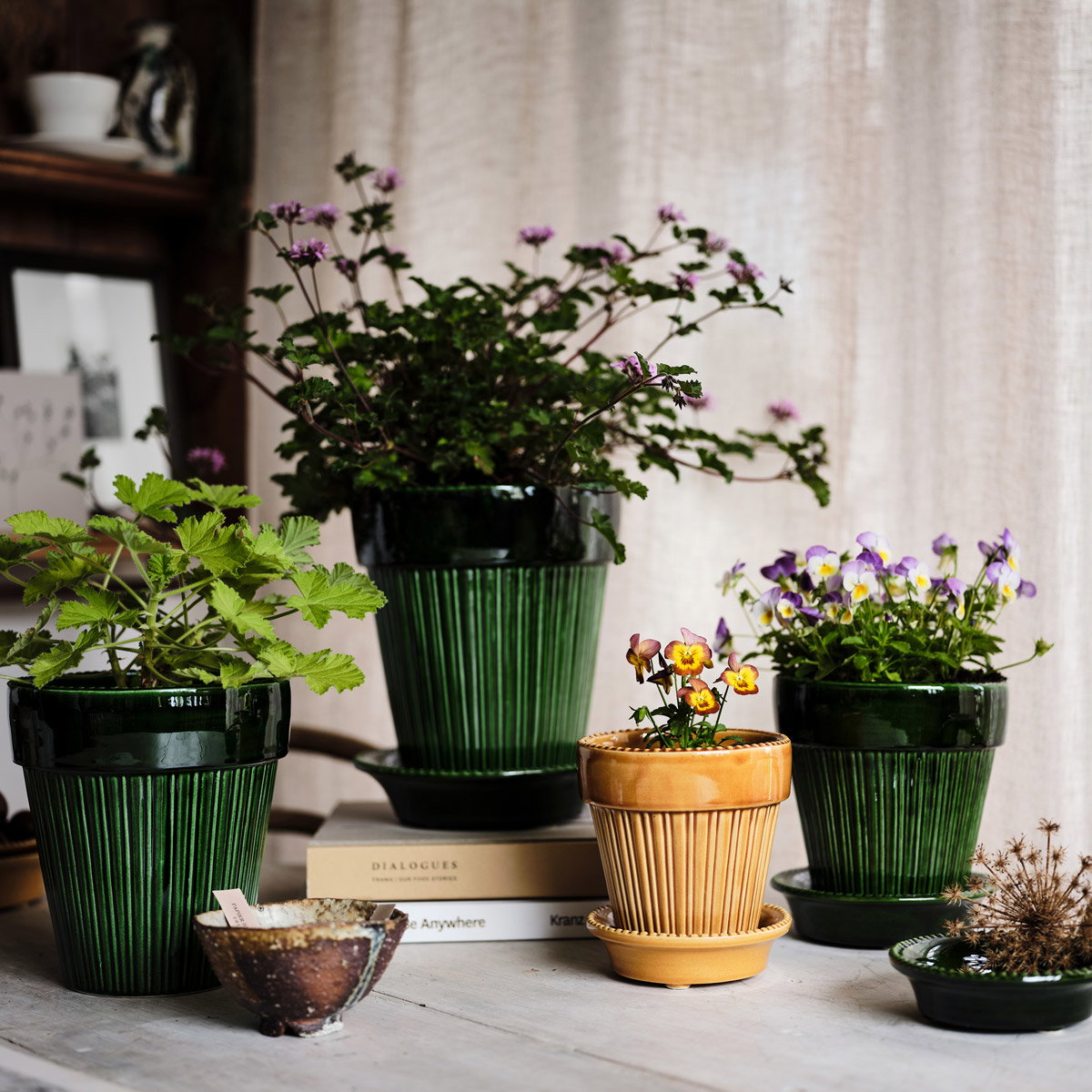 Simona Pot Emerald Green