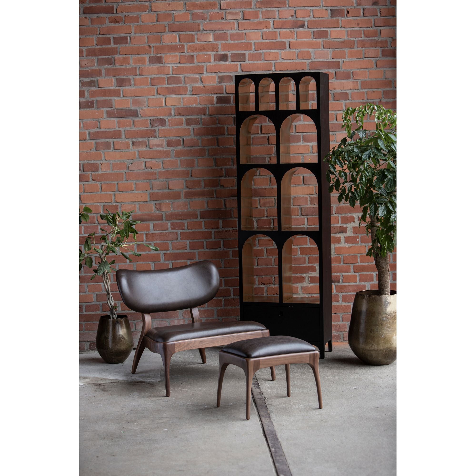 Wikholm Form REEVES CABINET