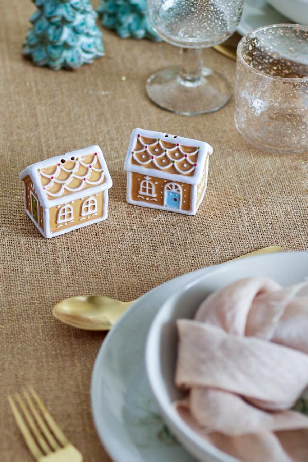 Bloomingville Ginnie Salt & Pepper Shaker Set, Brown, Ceramic