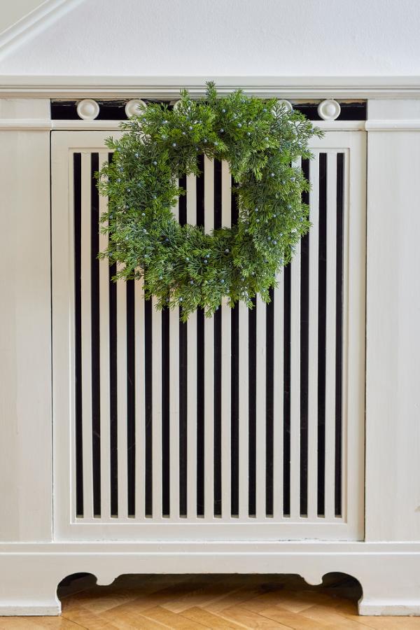 Bloomingville Juniper Wreath, Green, Artificial Flowers