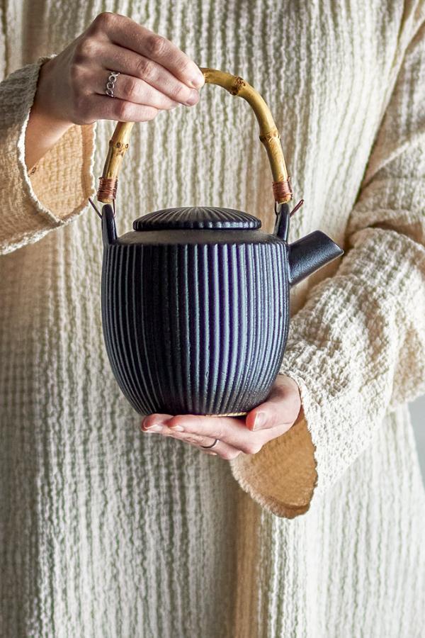 Bloomingville Neri Teapot, Black, Stoneware