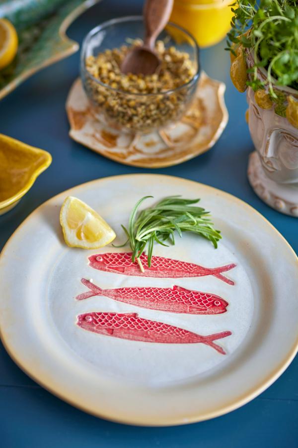 Creative Collection Hadden Plate, Red, Stoneware