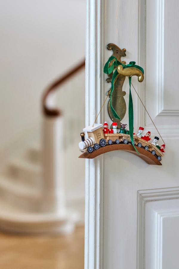 Bloomingville Bertie Ornament, Red, Birch