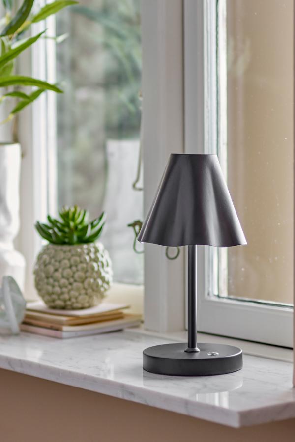 Bloomingville Lianna Portable Lampe, Rechargeable, Black, Metal