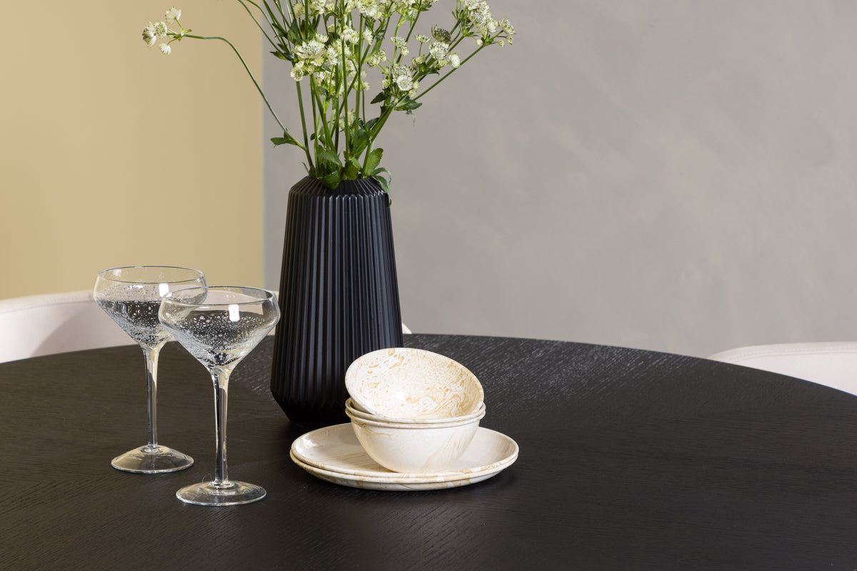 Venture Design Copenhagen & Simrishamn Runda Matbord ⌀115 Svart + Matstolar Beige