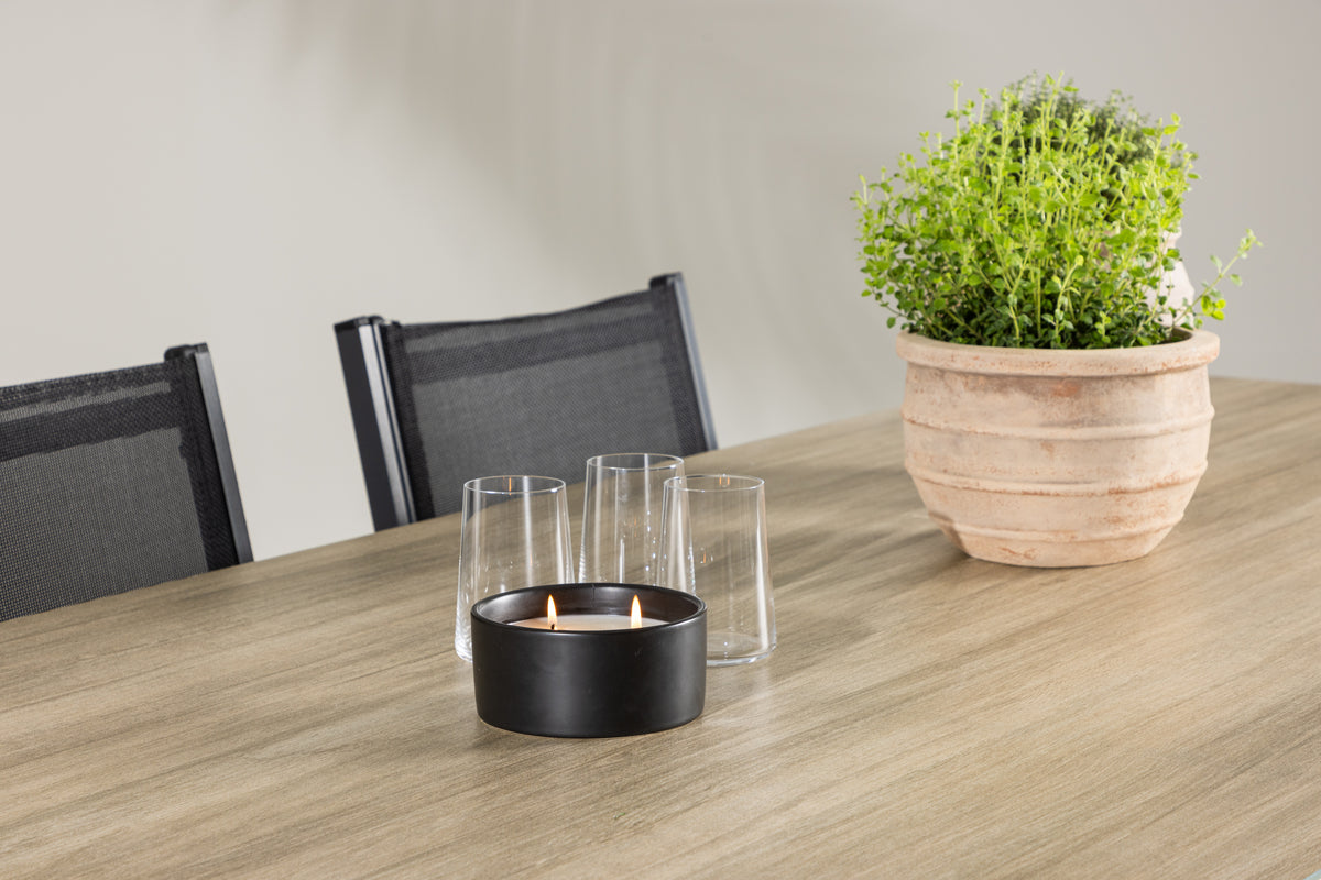 Venture Design Copacabana & Merlo Matstolar 2-pack Svart + Rektangulära Matbord 200 x 90 Vit