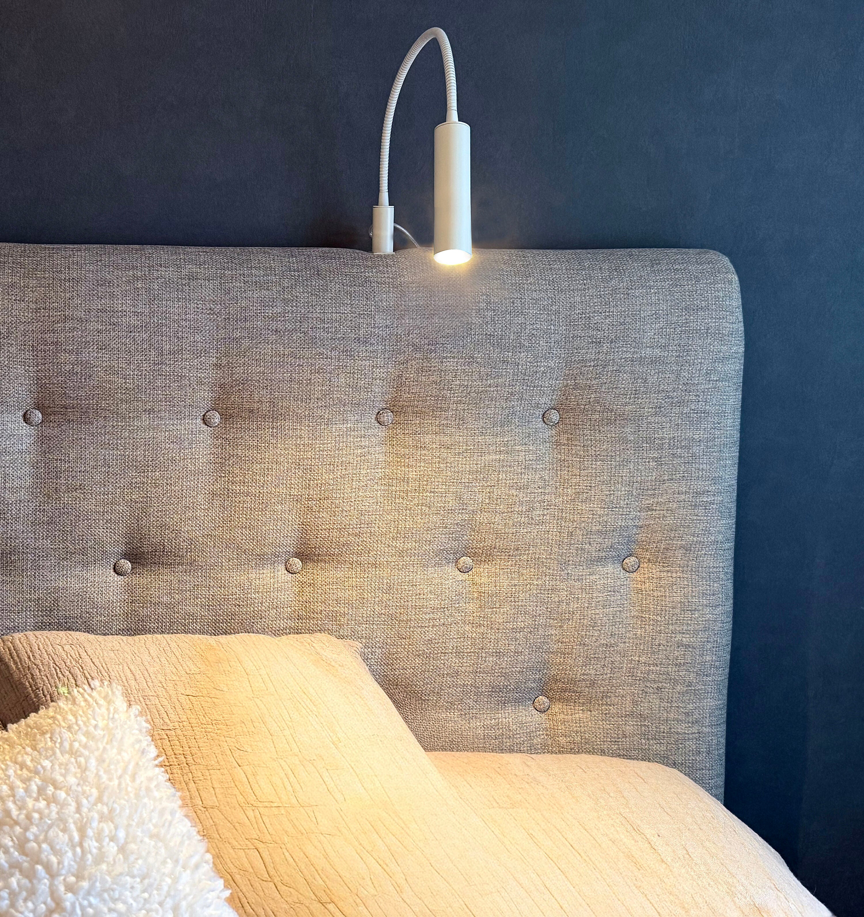 Aneta Home ARTIC sänglampa