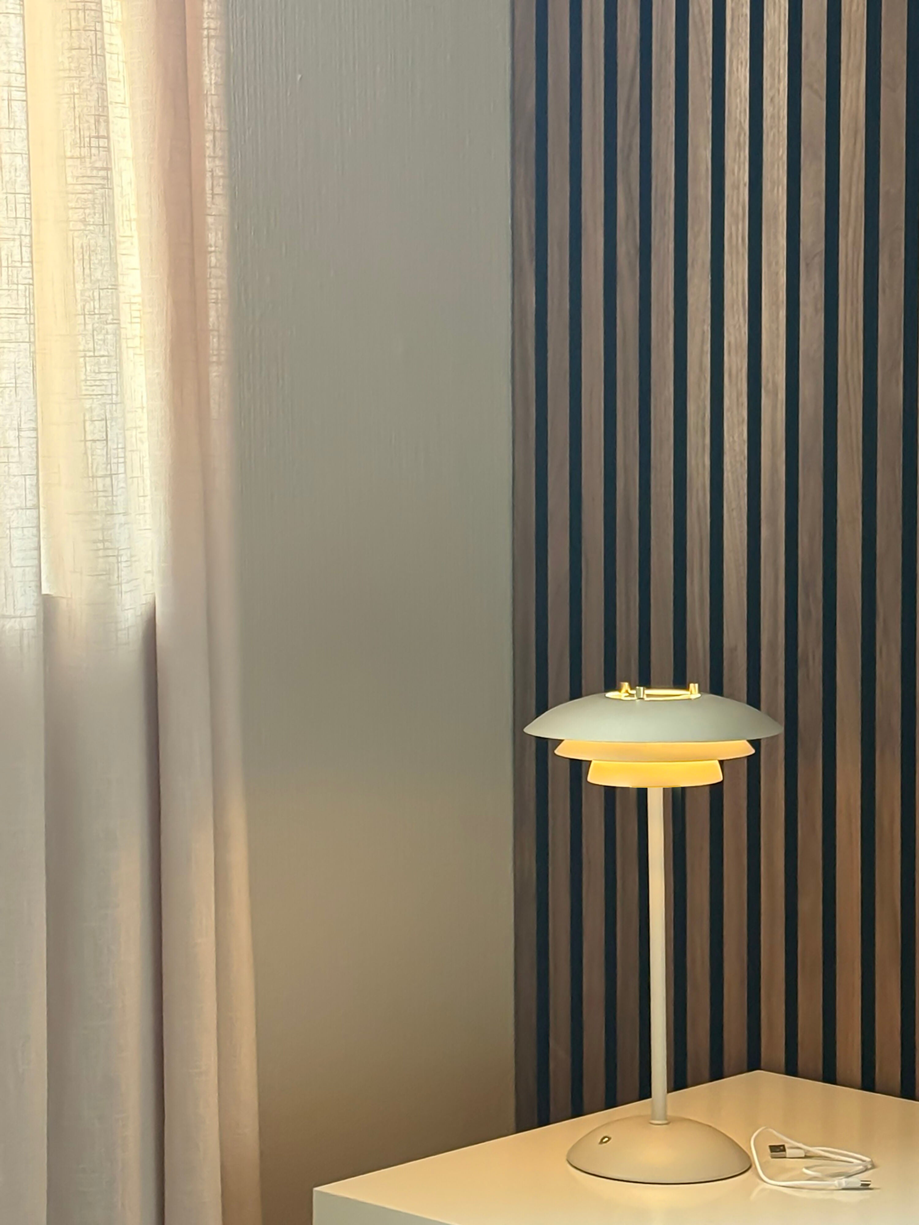 Aneta Home EPSILON RECHARGE bordslampa