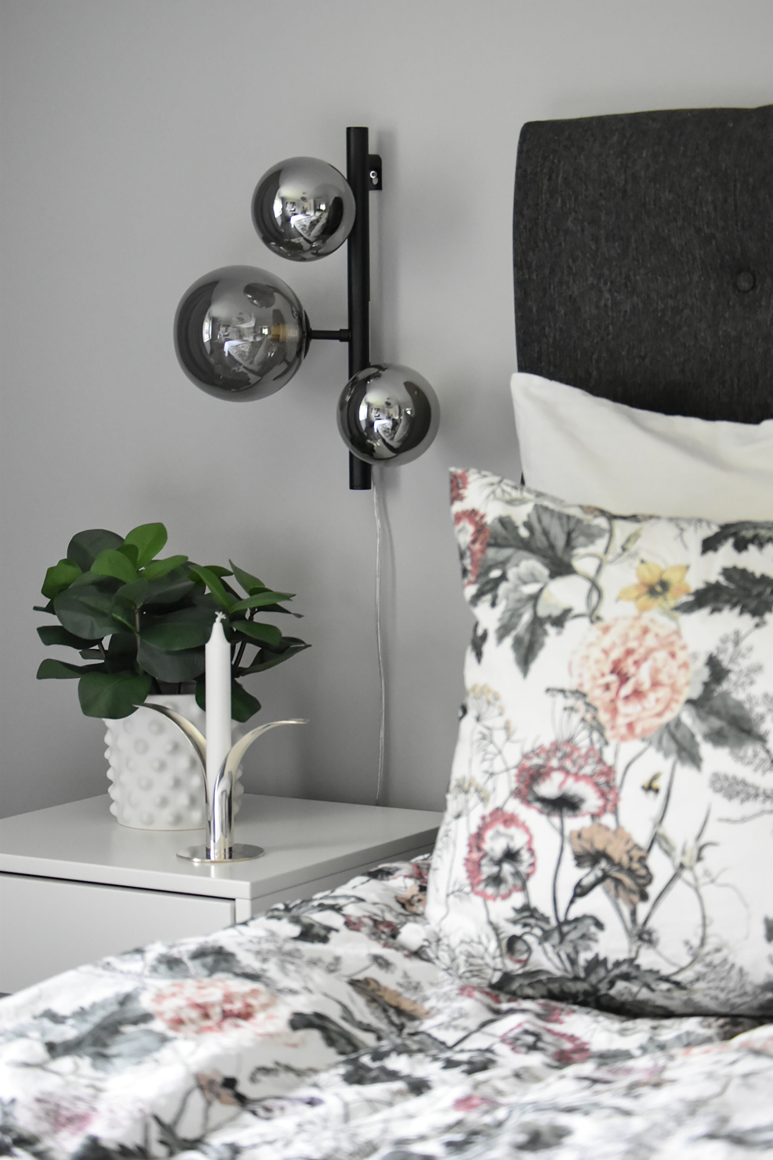 Aneta Home MOLEKYL vägglampa
