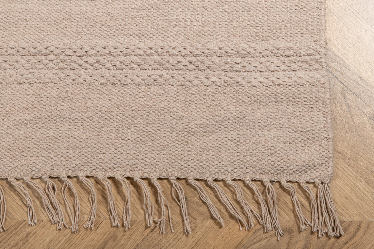 Venture Design Nico Rektangulära Mattor 230 x 160 Beige
