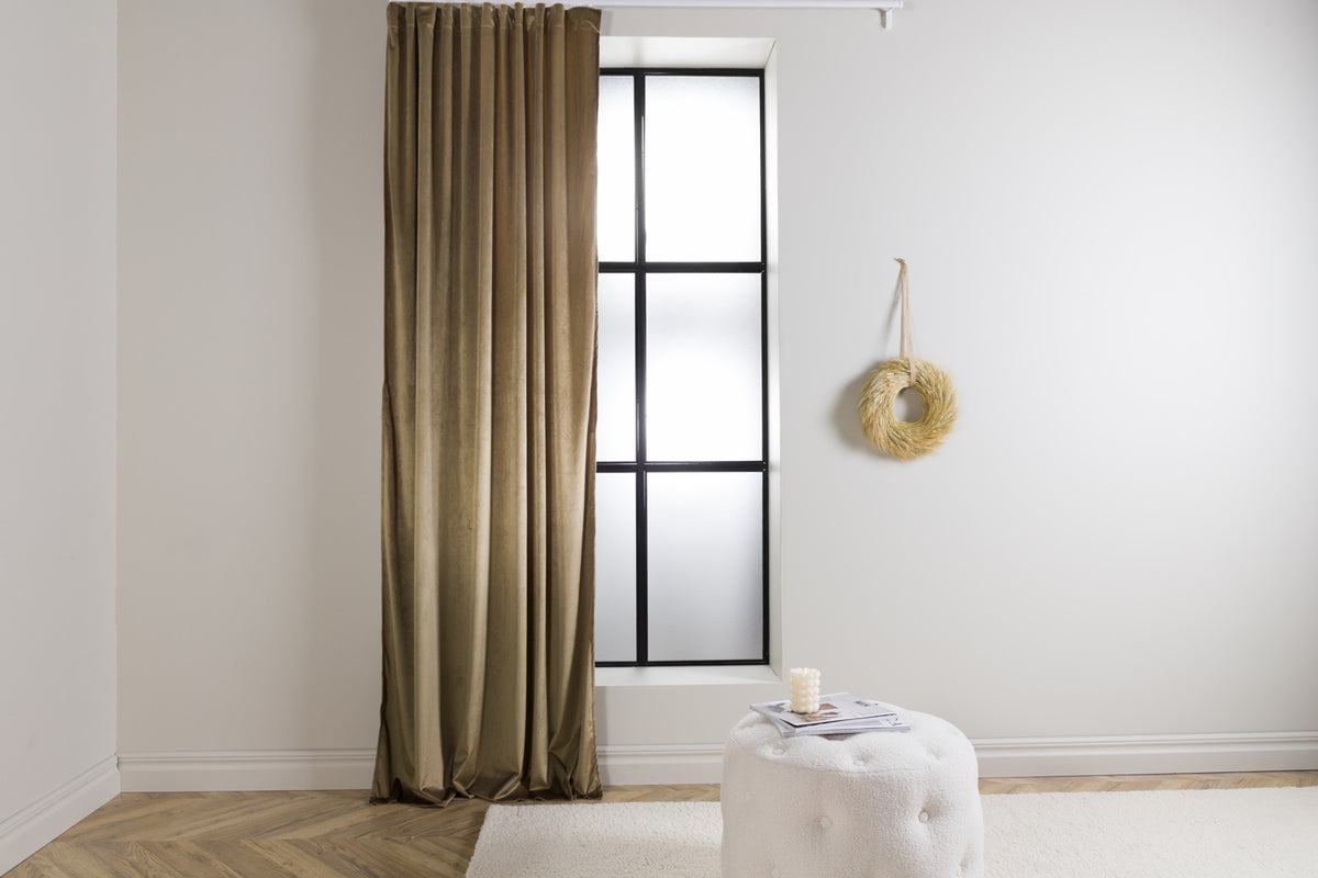 Venture Design Mary Gardiner 250 × 135