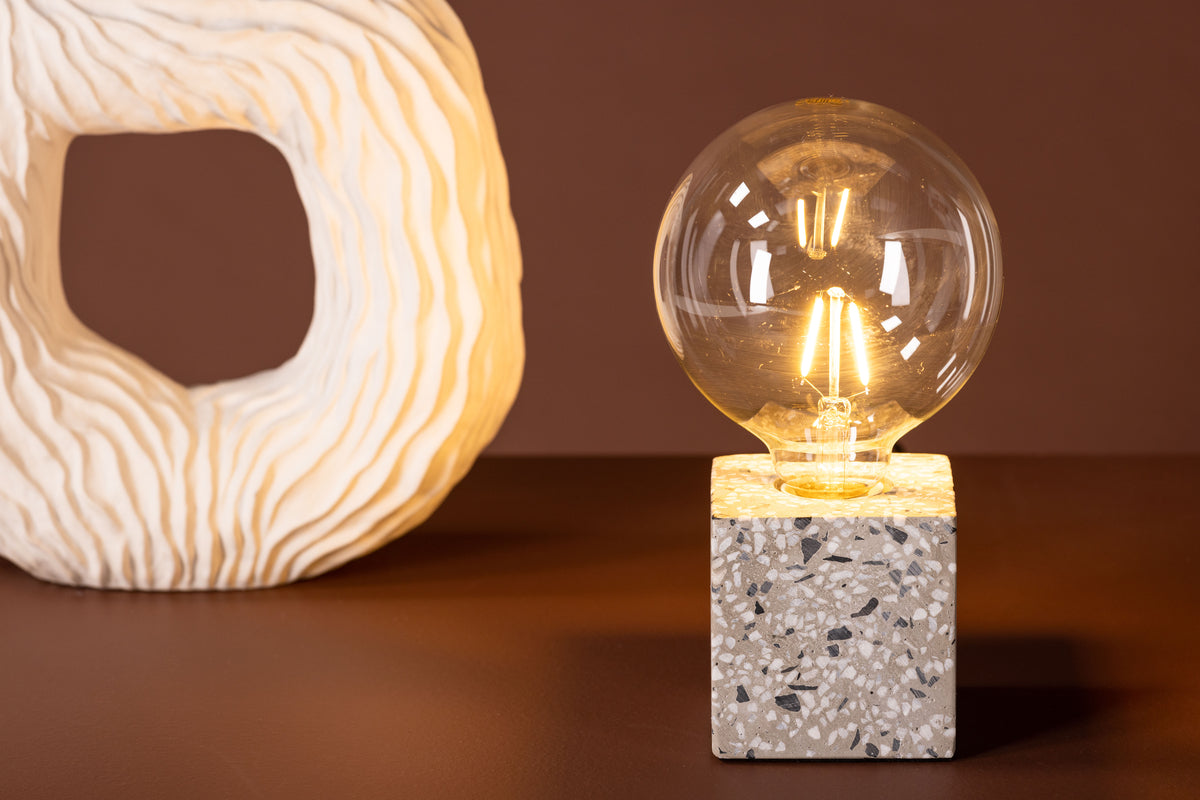 Venture Design Rilche Bordslampor Vit