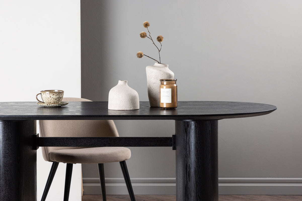 Venture Design Isolde Ovala Matbord 180 x 90 Svart