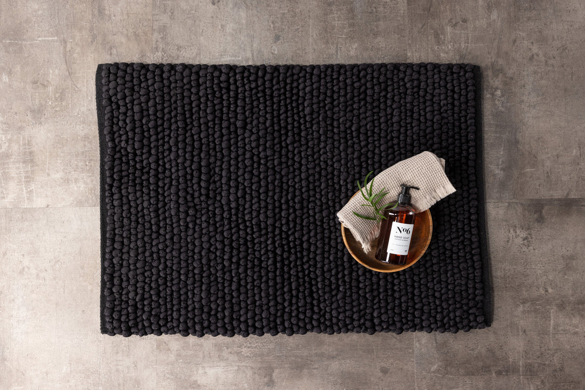 Venture Design Wilmer Rektangulära Mattor 80 x 50 Svart