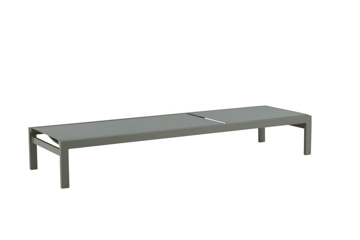 Venture Design Copacabana Solstolar