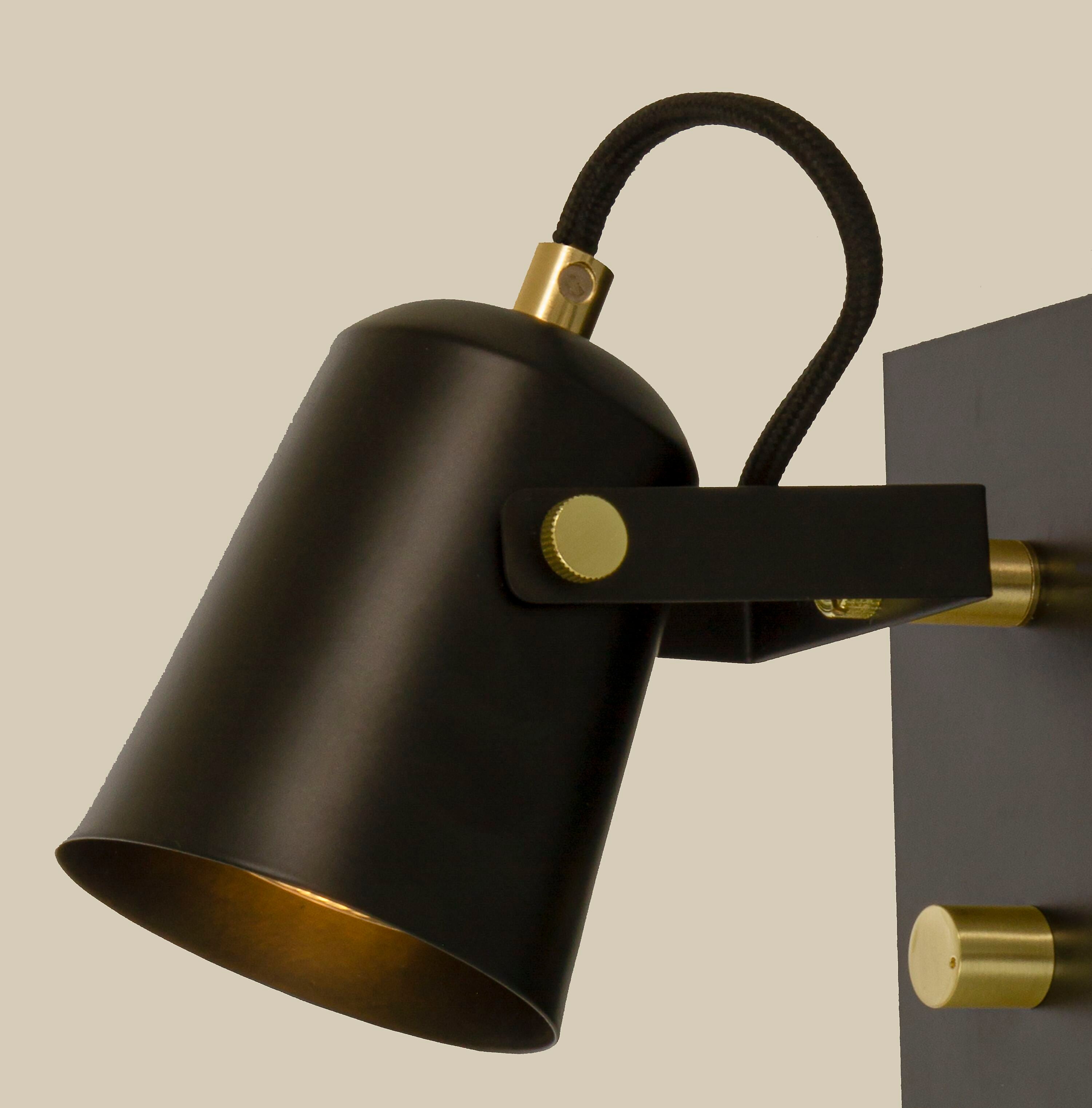 Aneta Home METZ vägglampa