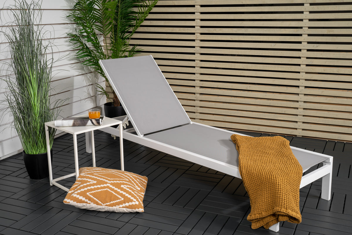 Venture Design Copacabana Solstolar