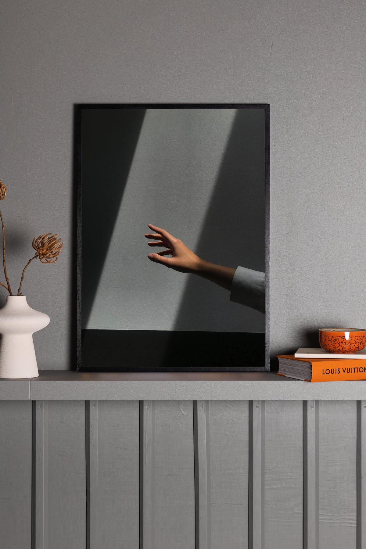 Venture Design Reaching Hand Posters Grå