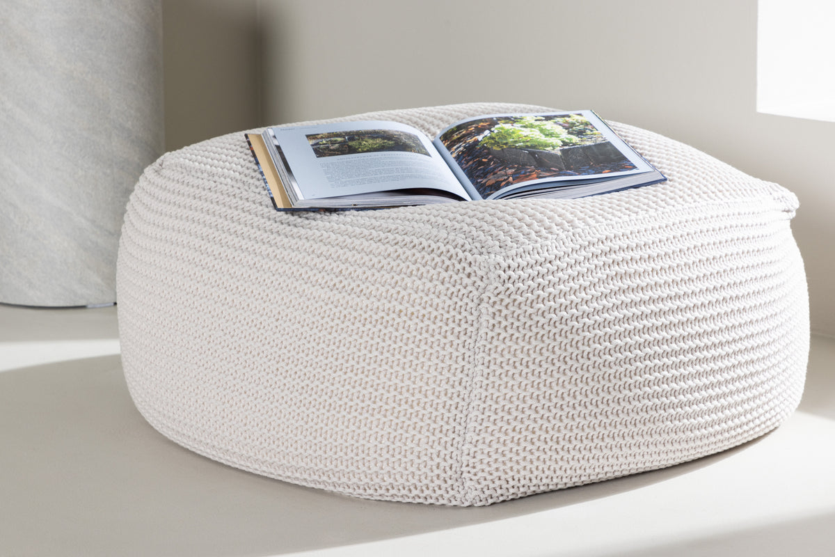 Venture Design Luca Puff 60 x 40 x 60 Grädde