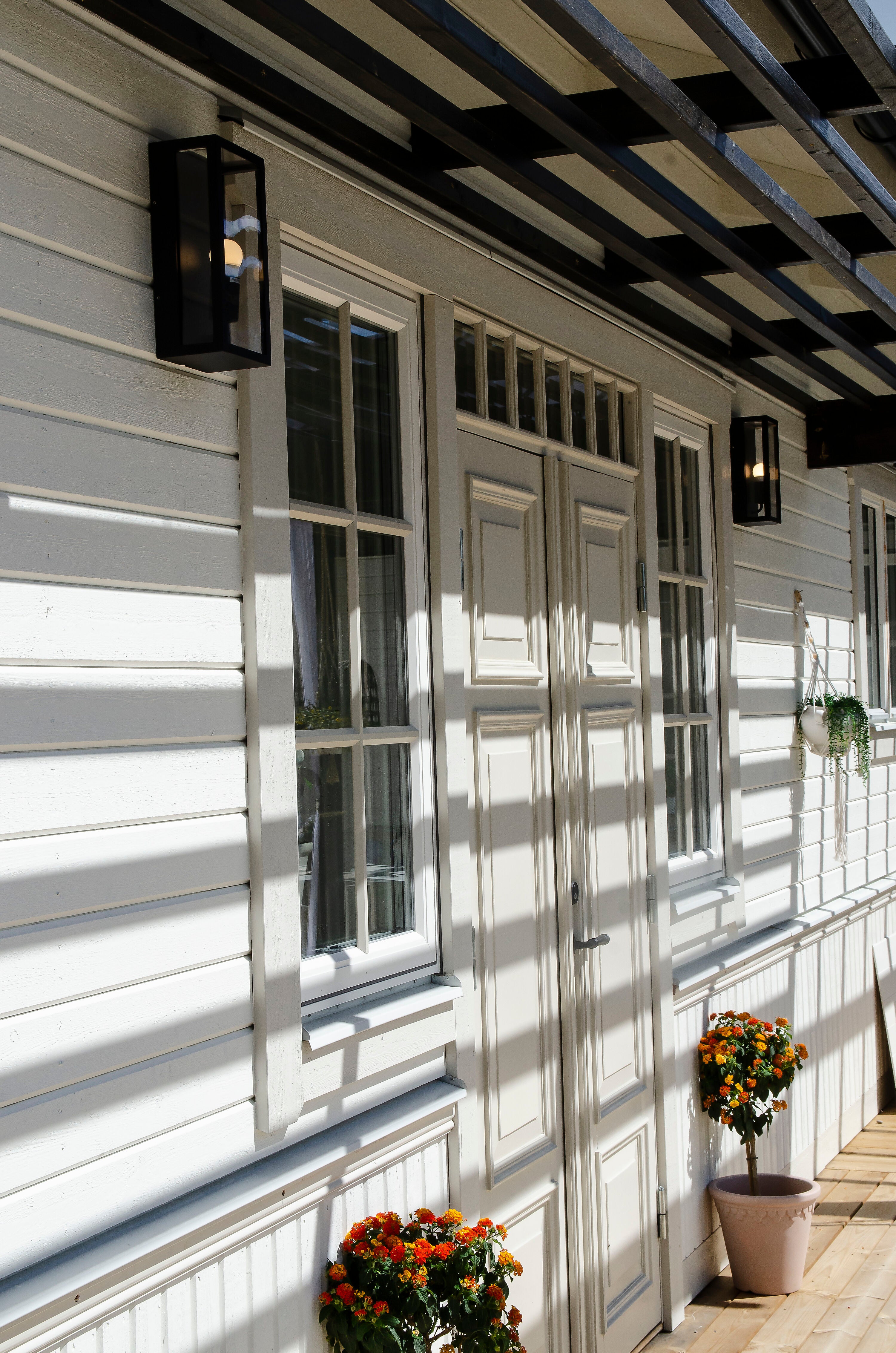 Aneta Home ARENDAL vägglampa