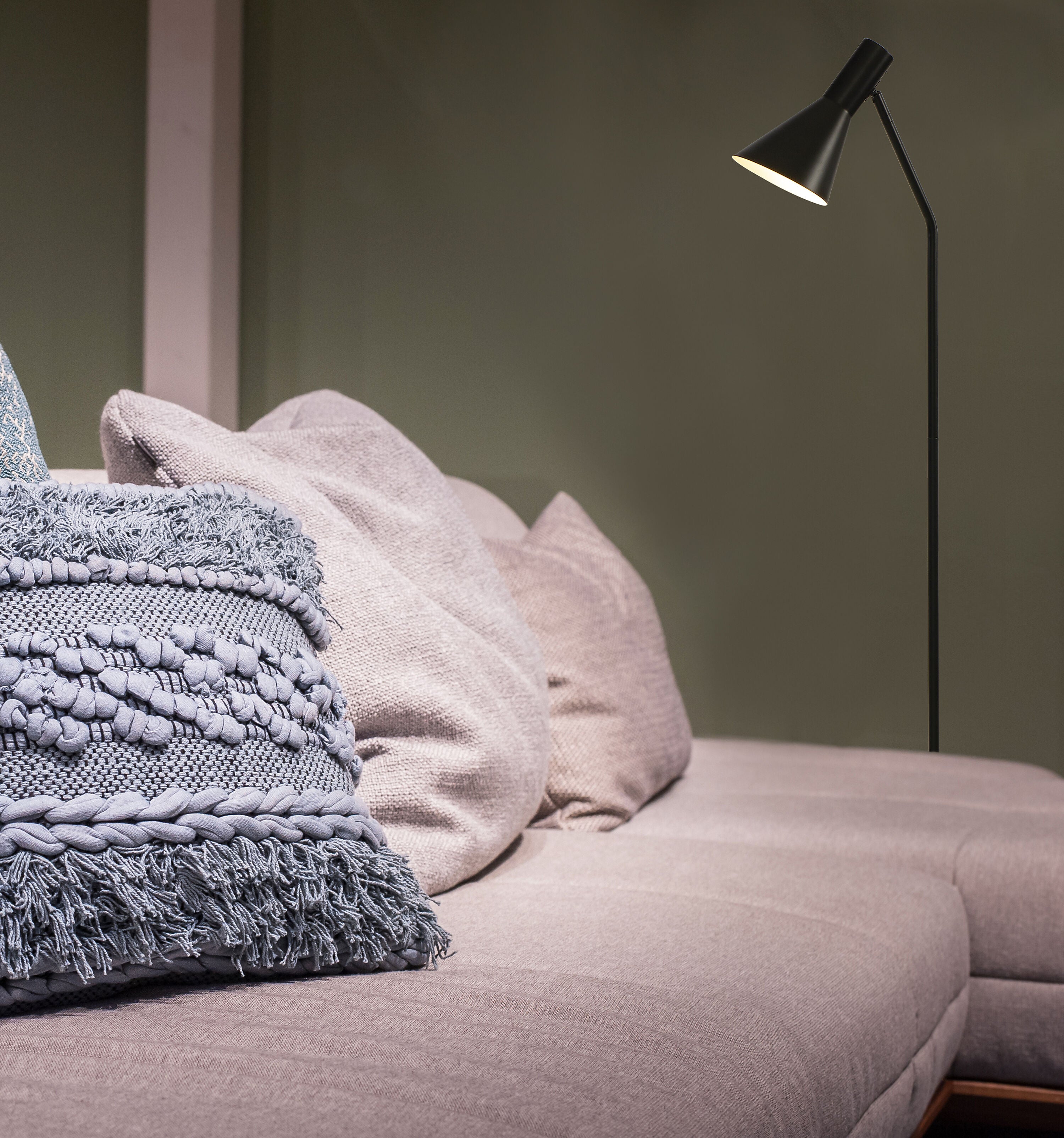 Aneta Home CERES golvlampa