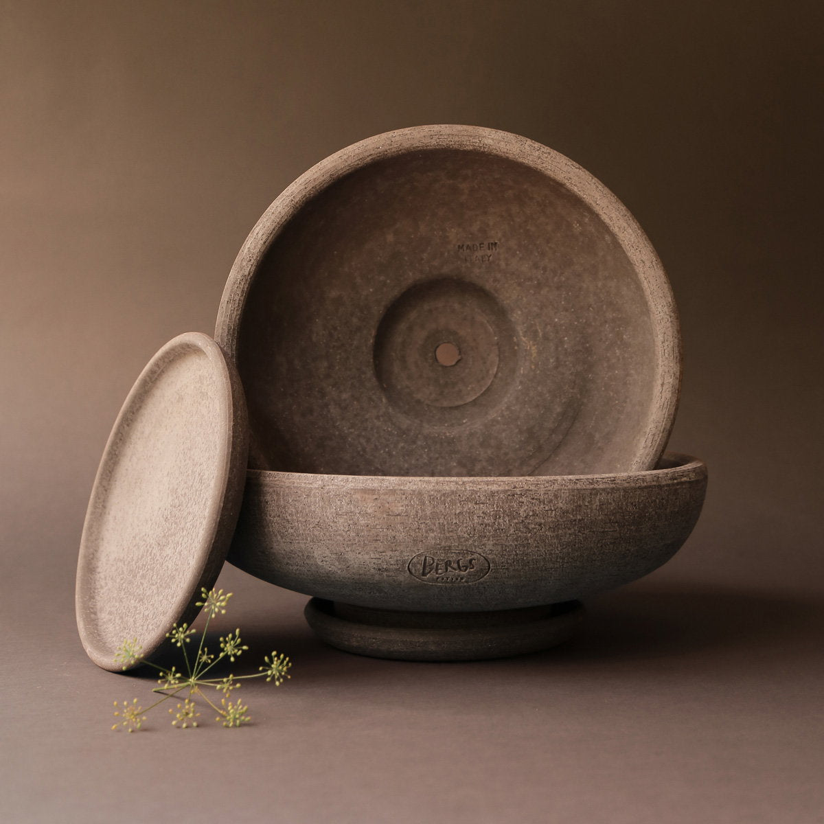 Ada Low Pot RAW Grey