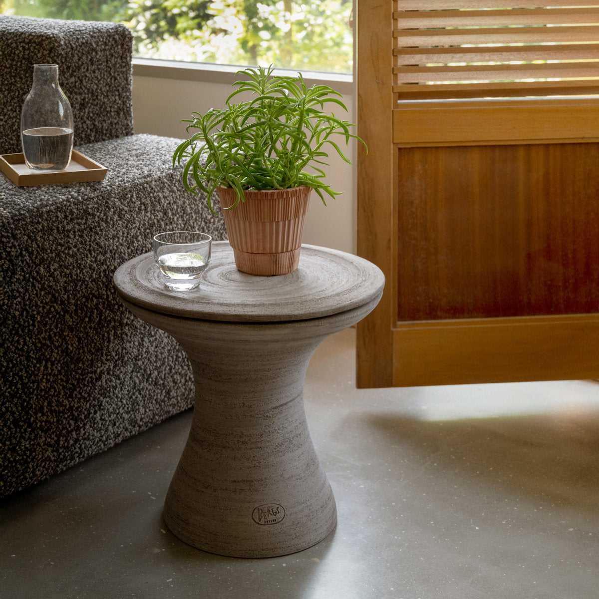 Celeste Pedestal RAW Grey