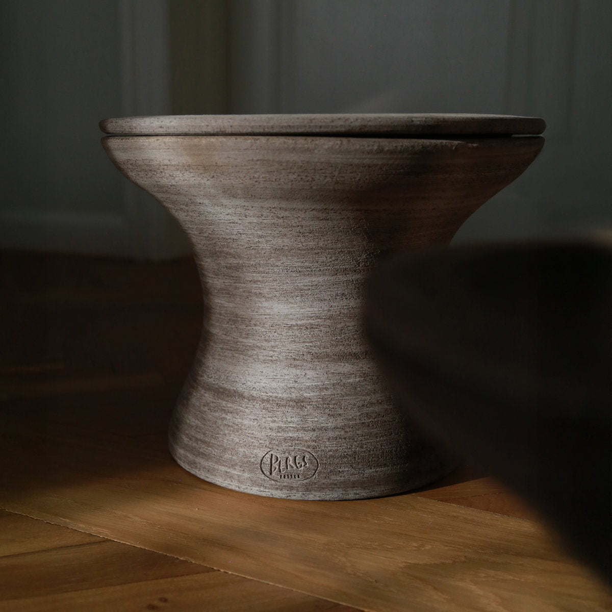 Celeste Pedestal RAW Grey