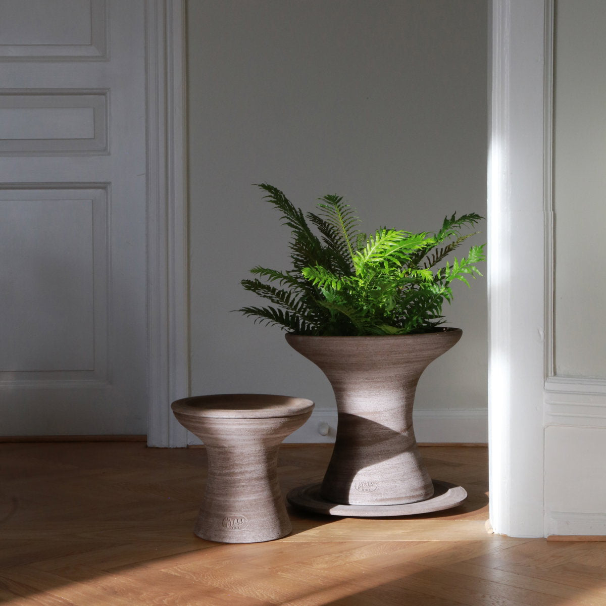 Celeste Pedestal RAW Grey