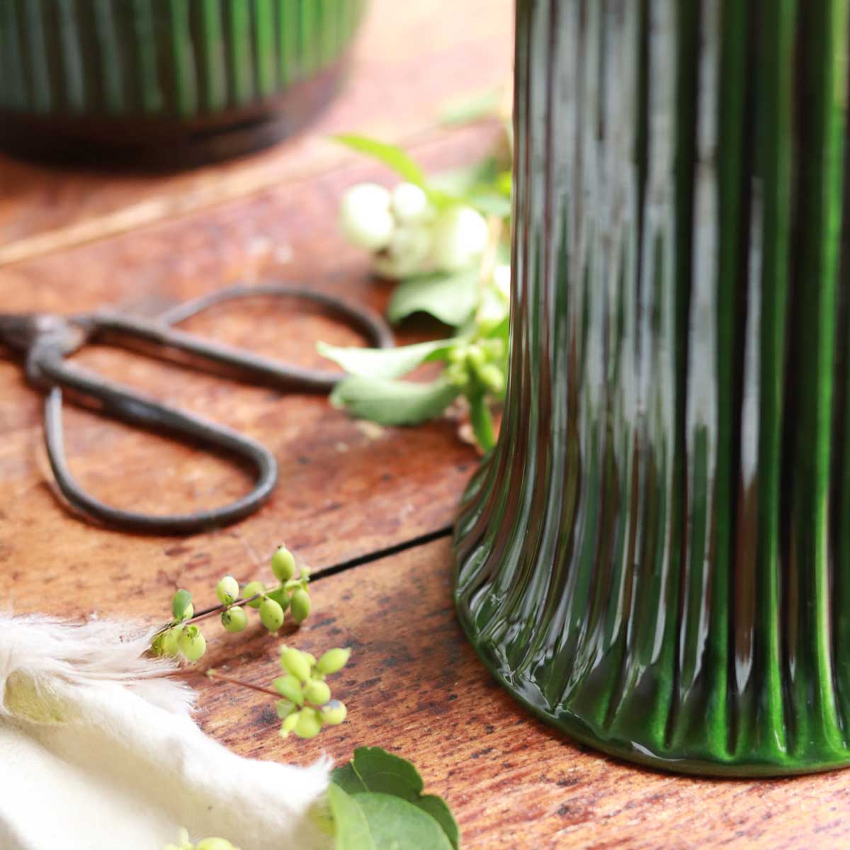 Daisy Vase Emerald Green