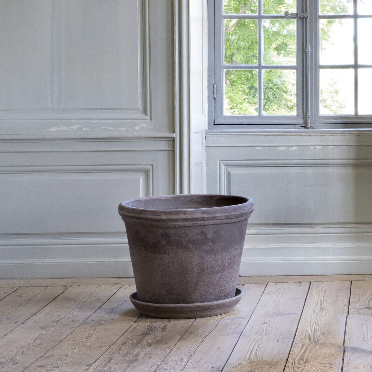 Flora Large Pot RAW Grey