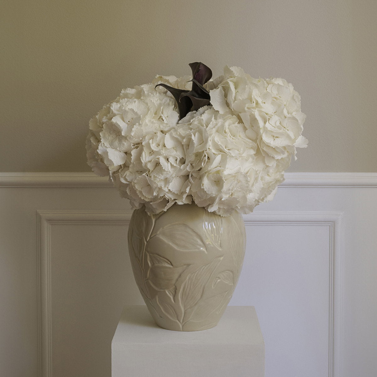 Florita Vase Sandstone
