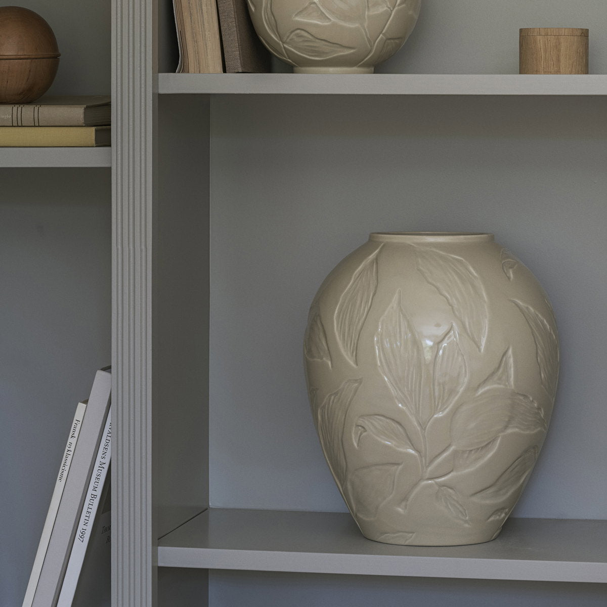 Florita Vase Sandstone