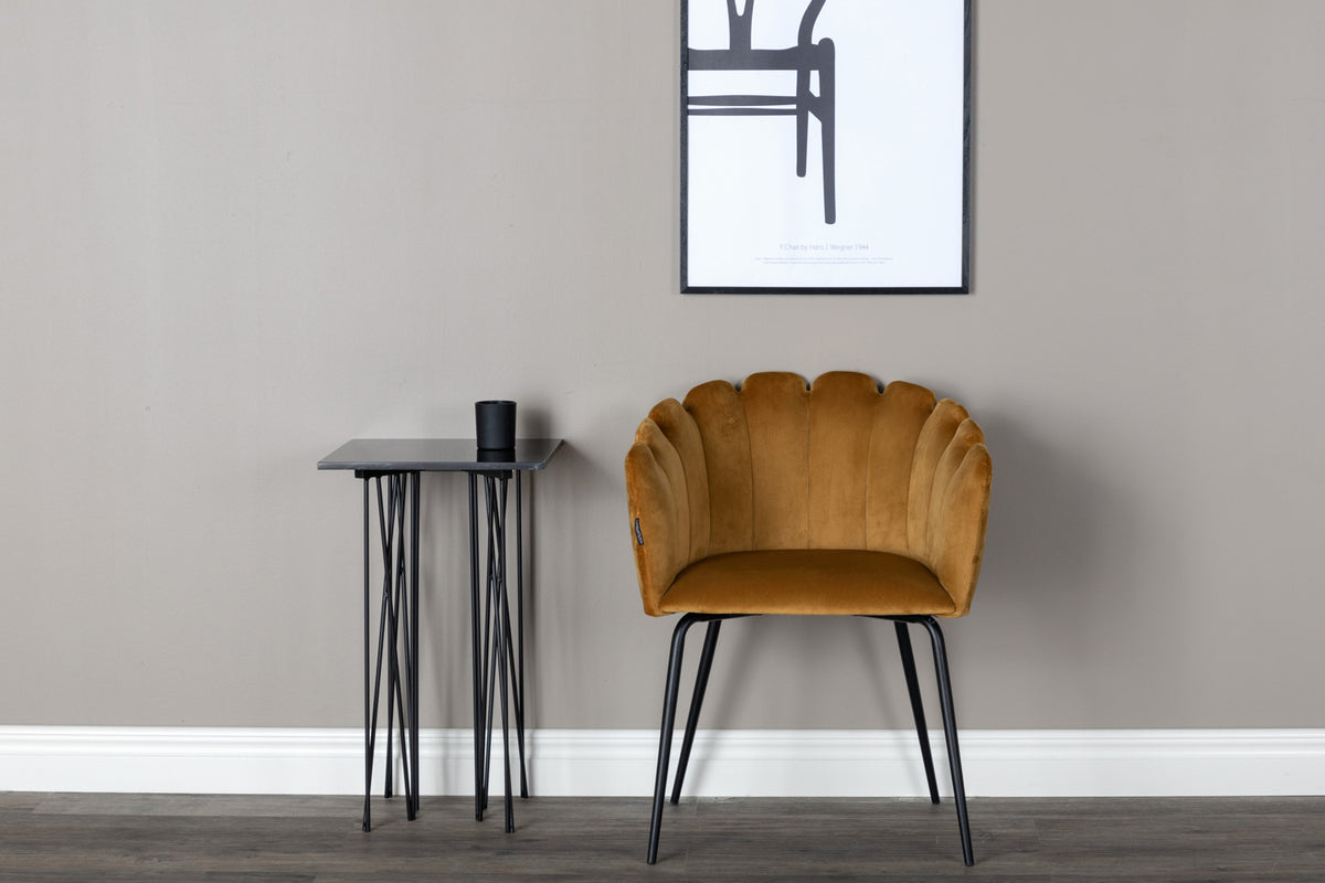 Venture Design Limhamn & Copenhagen Matstolar Gul + Runda Matbord ⌀140 Brun