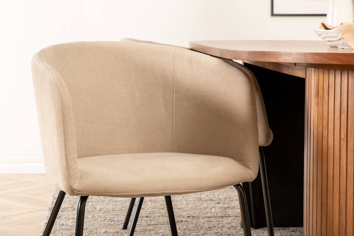 Venture Design Berit & Bianca Matstolar Beige + Ovala Matbord 200 x 90 Valnöt