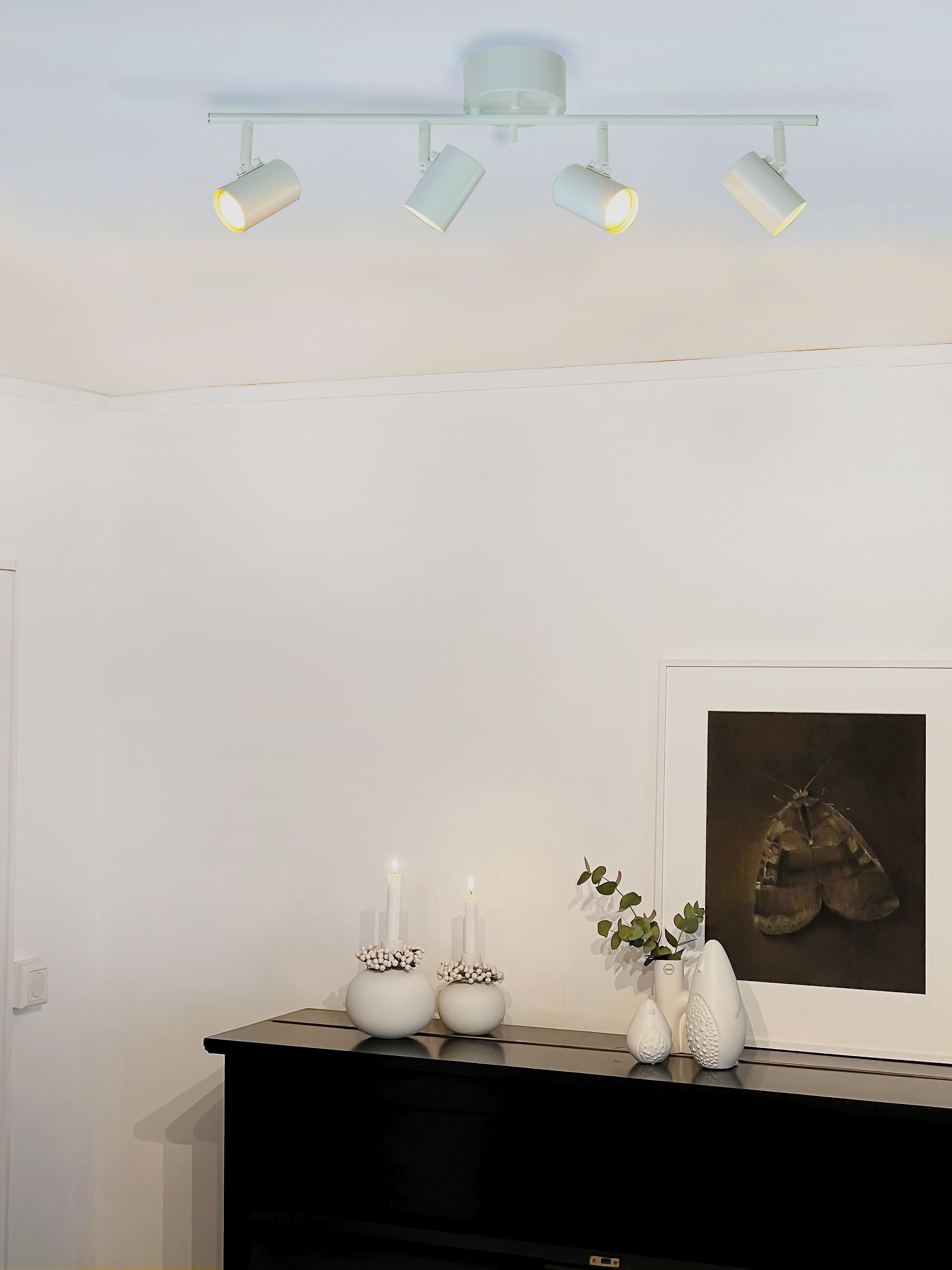 Aneta Home HUGIN takspot 4:a rak